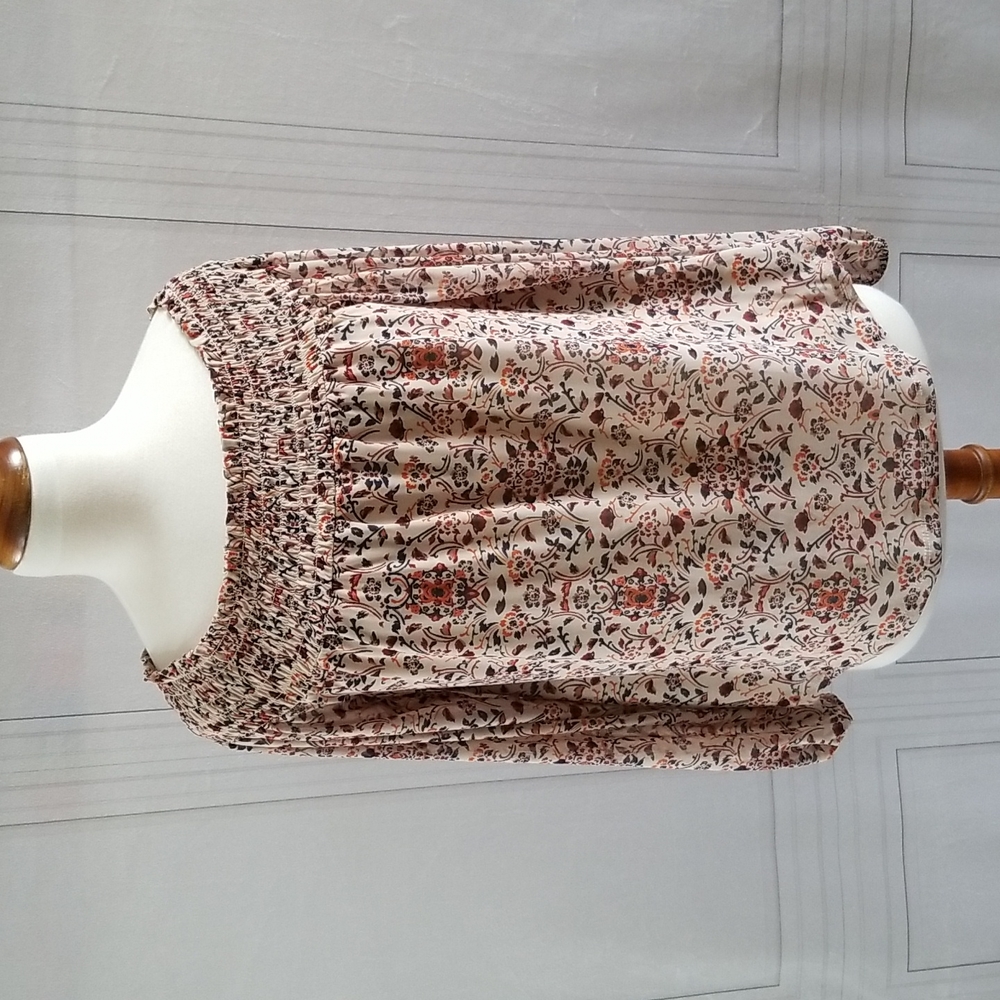 Daytrip Smocked Floral Top